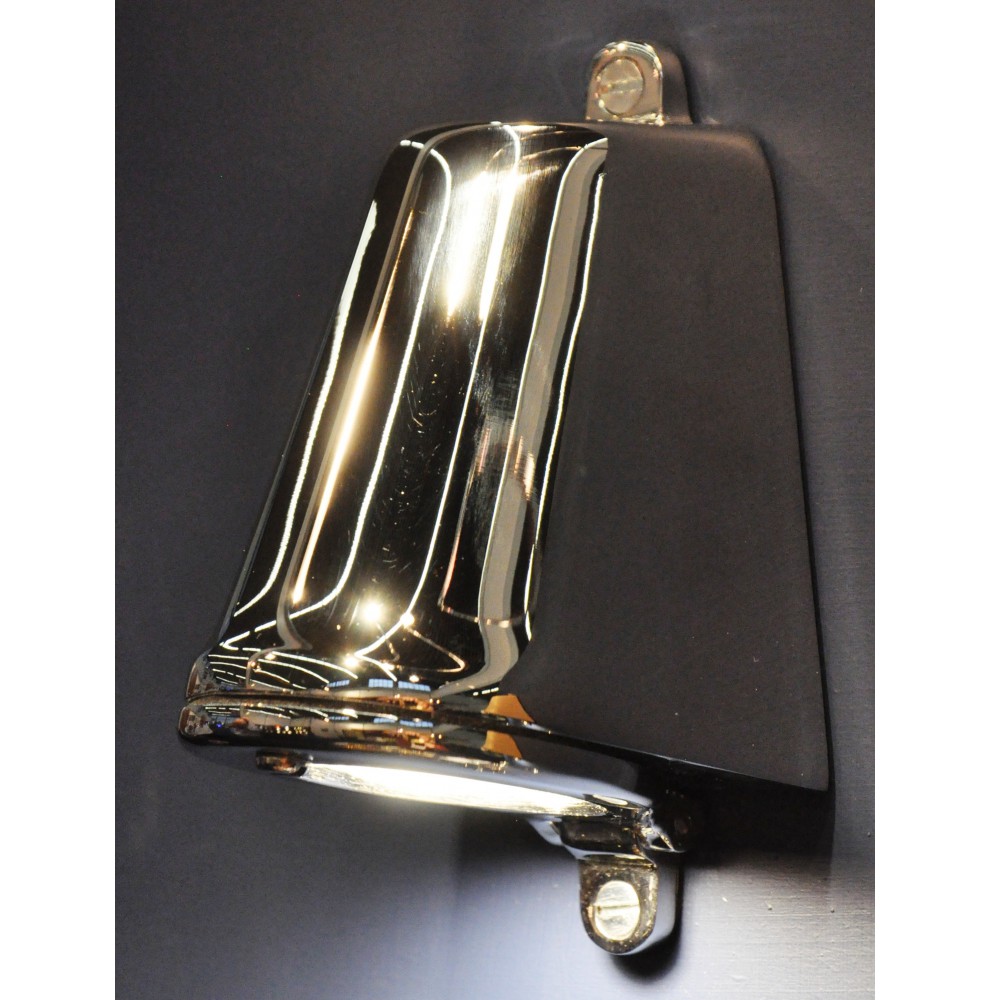 BRONZE MAST OR WALL LIGHT