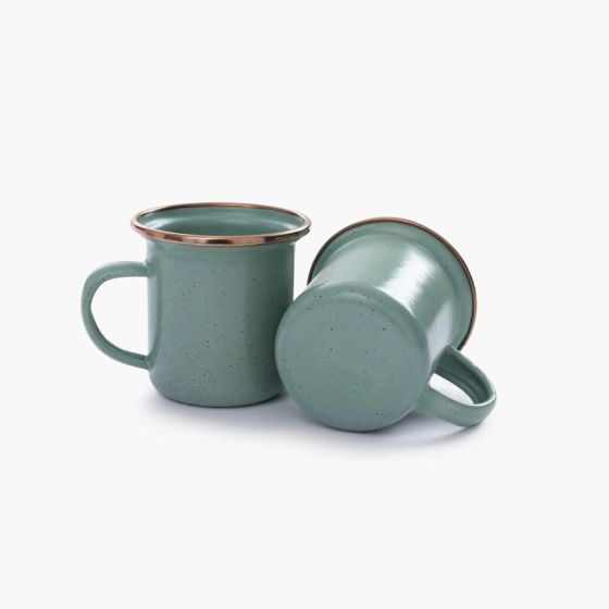 2 tasses expresso en émail vert d'eau et mouchetées