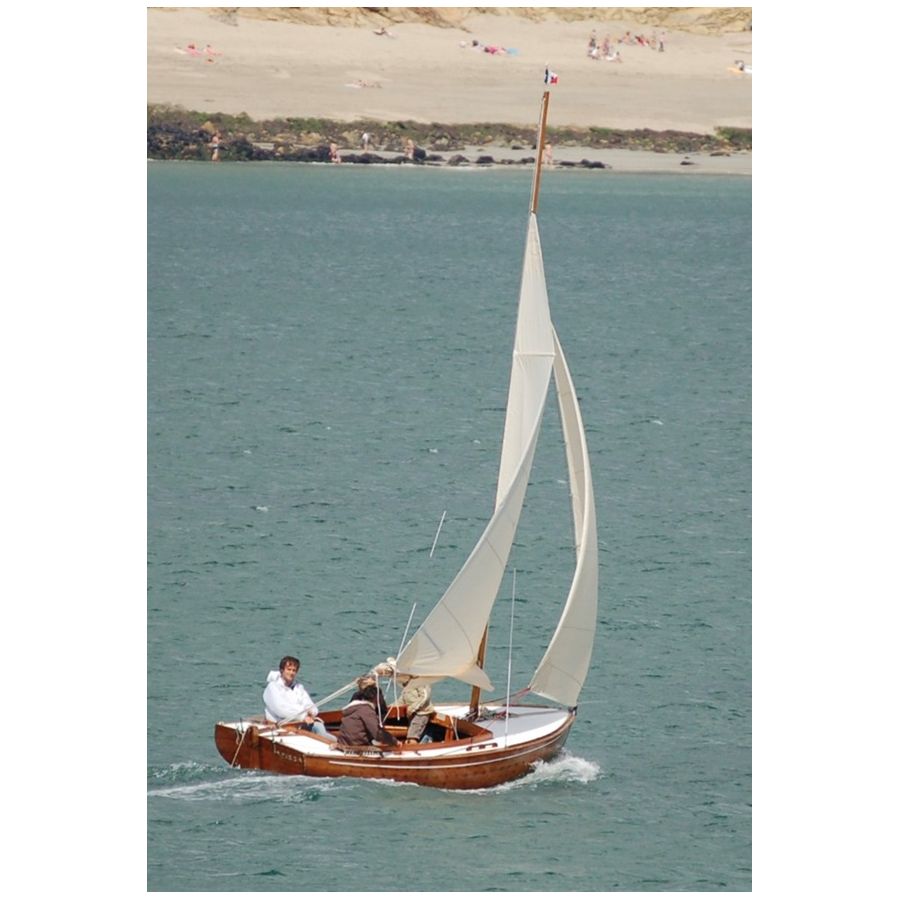 For sale, Marconi Sloop type sailboat in mahogany